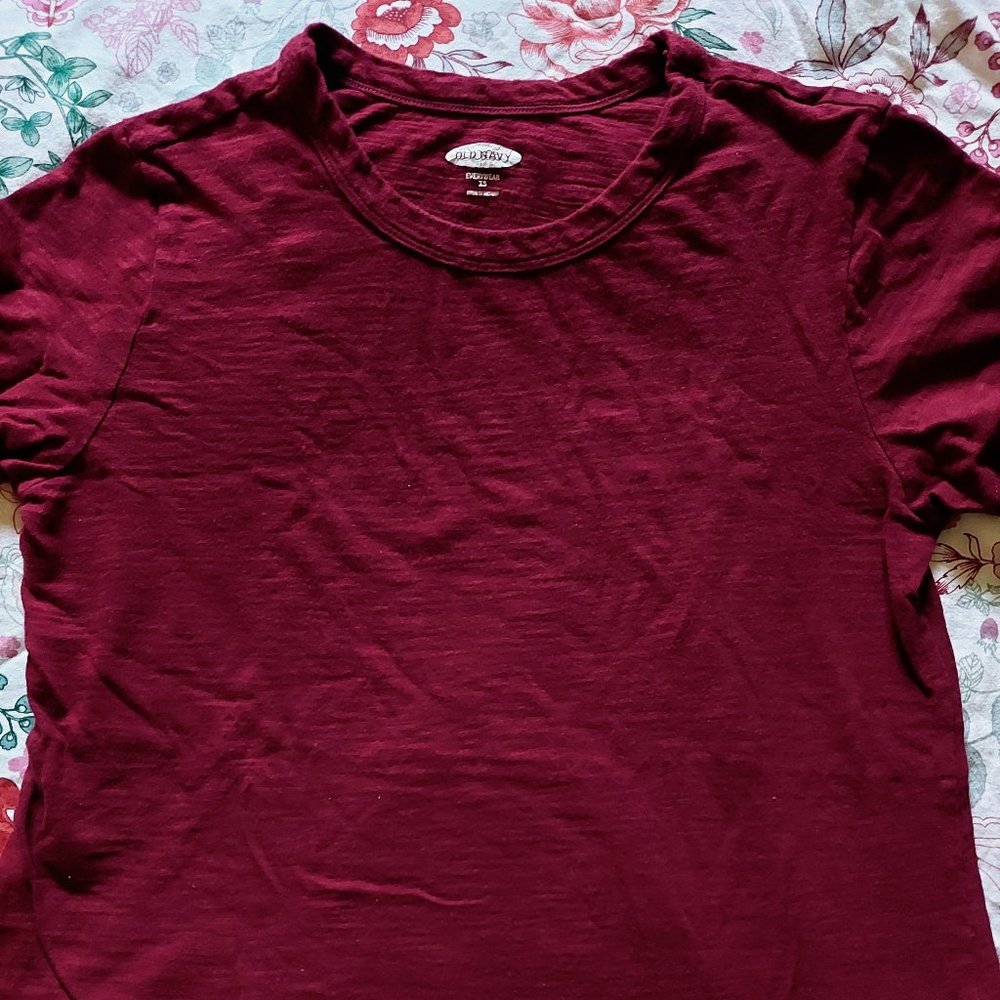 Old Navy Everyday T-shirt